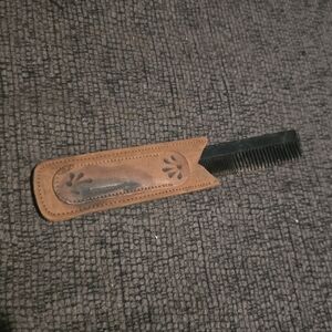 Niagara Falls Vintage Leather Sheath Comb